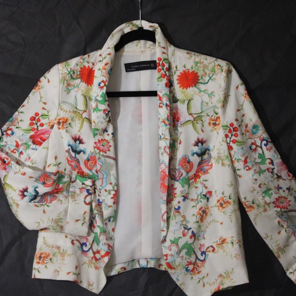 Zara Shrunken Summer Blazer - Picture 1 of 3